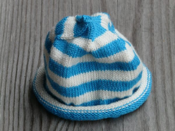 Gorro Tejido a mano para niño o niña azul agua marina - Imagen 2